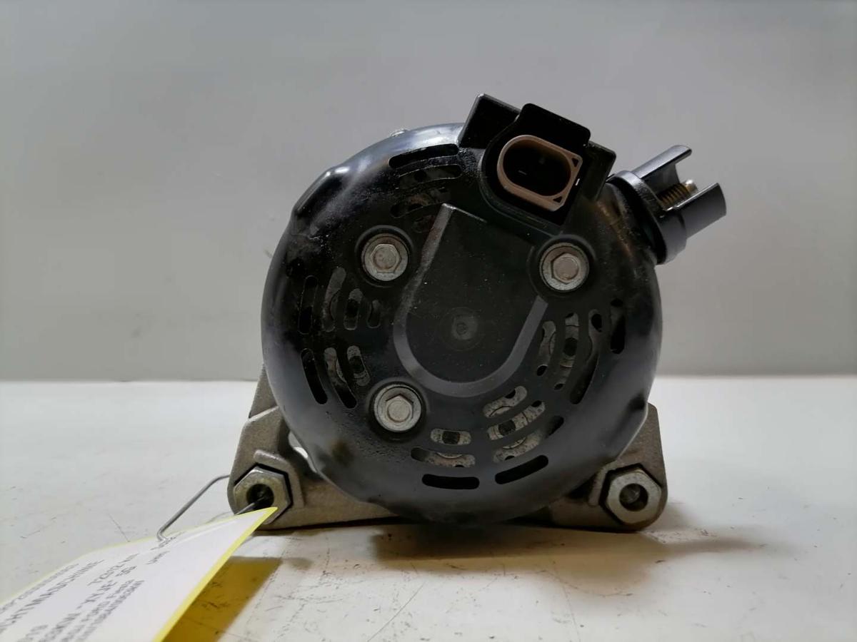 Ford Fiesta MK7 original Lichtmaschine Generator 1,1 63KW Bj.2019